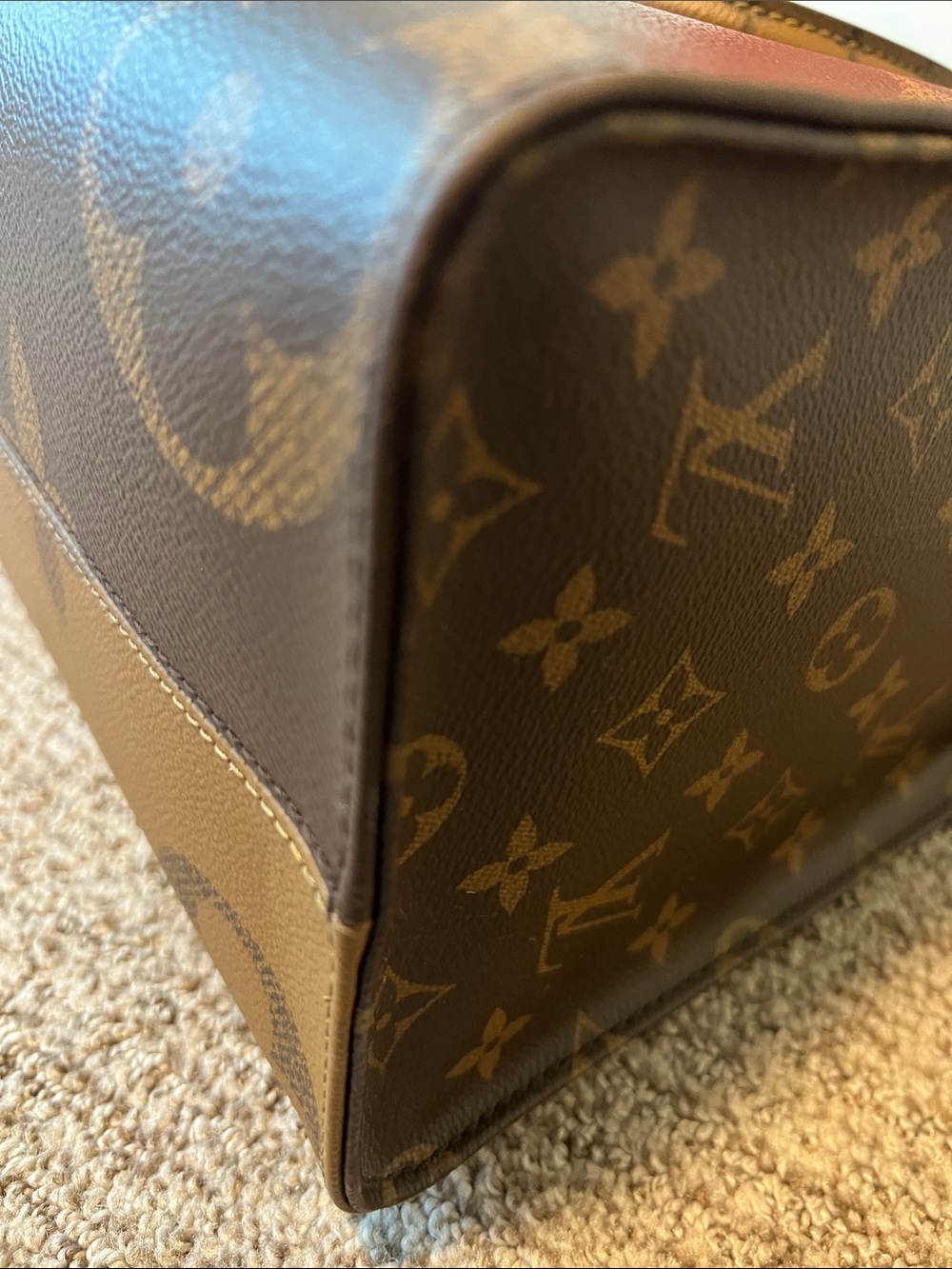 Louis Vuitton OnTheGo GM Monogram Reverse Tote Brown/Tan Red Interior + insert. - Picture 11 of 13